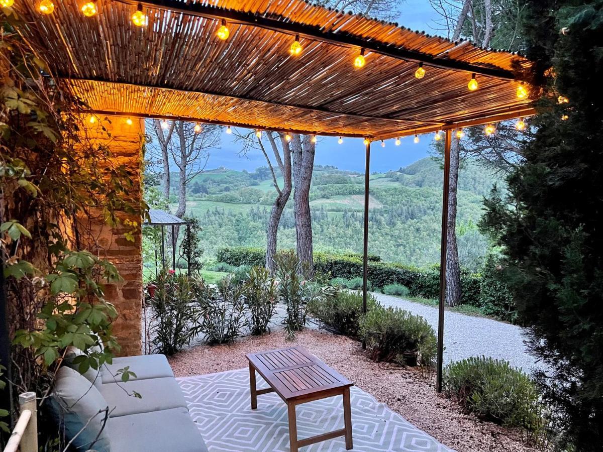 La Panoramica Gubbio - Maison De Charme - Casette E Appartamenti Self Catering Per Vacanze Meravigliose! Εξωτερικό φωτογραφία
