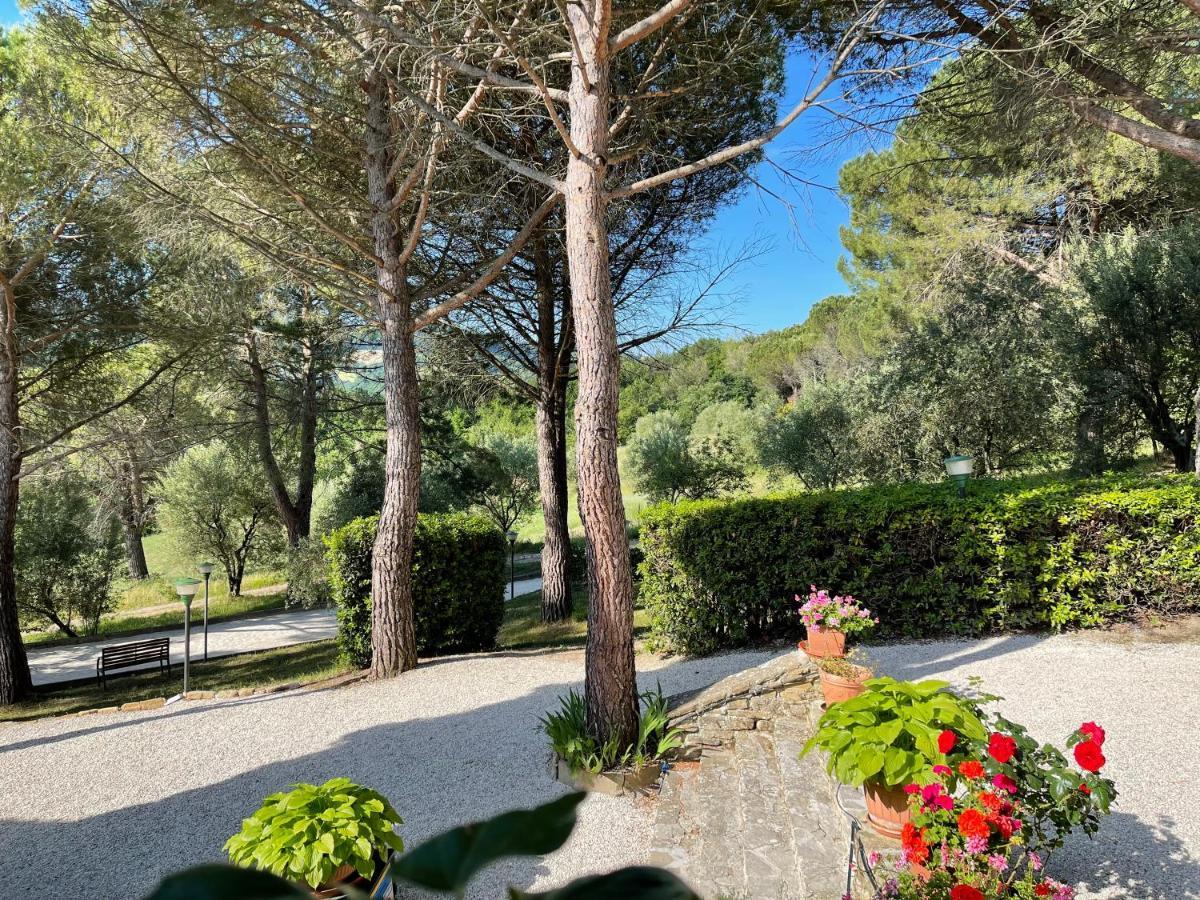 La Panoramica Gubbio - Maison De Charme - Casette E Appartamenti Self Catering Per Vacanze Meravigliose! Εξωτερικό φωτογραφία