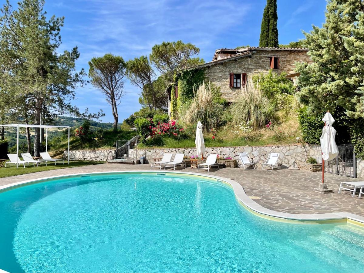 La Panoramica Gubbio - Maison De Charme - Casette E Appartamenti Self Catering Per Vacanze Meravigliose! Εξωτερικό φωτογραφία