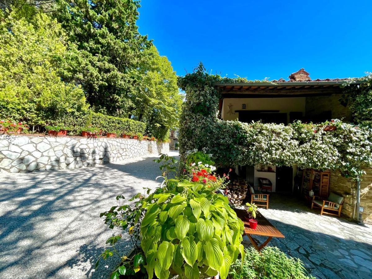 La Panoramica Gubbio - Maison De Charme - Casette E Appartamenti Self Catering Per Vacanze Meravigliose! Εξωτερικό φωτογραφία